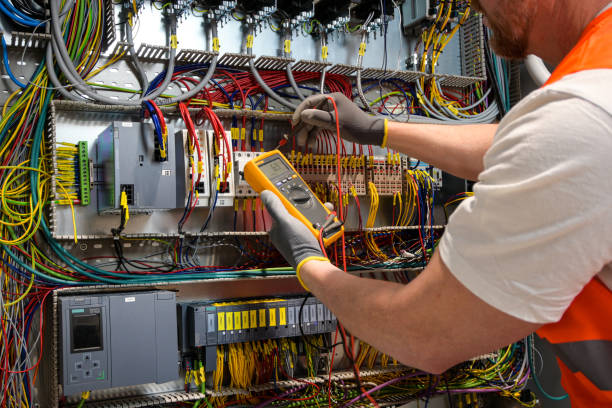 Best Circuit Breaker Repair  in Kealakekua, HI